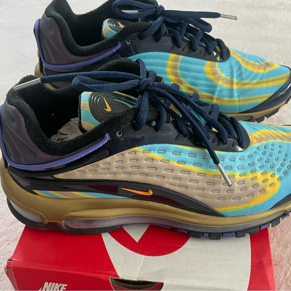 Nike Multicolor Air Max Deluxe